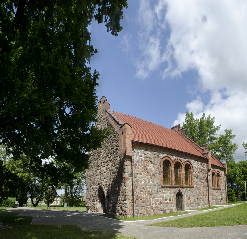 Kościół w Gardnie. Foto Zbyszek Pajewski